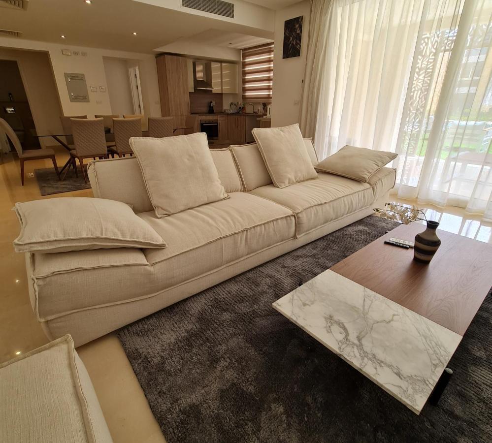 Ollystays Mangroovy Seaview 3br And Pool Free Access Appartement